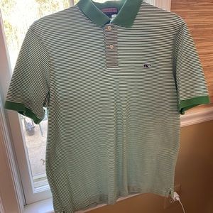 Vineyard vines men size M stripe shirt